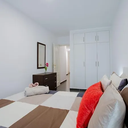 Апартаменты Cristianos Center Ii Арона